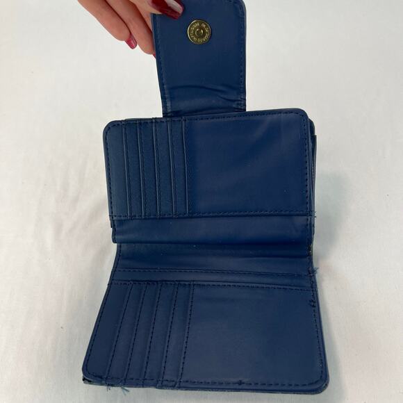 Adrienne Vittadini Wallet - Picture 5 of 11